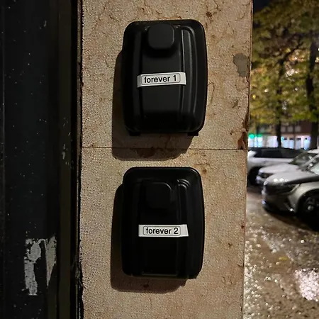 Locazione Turistica Forever Guest house *