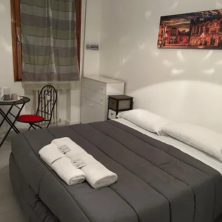 Guest house Locazione Turistica Forever Verona